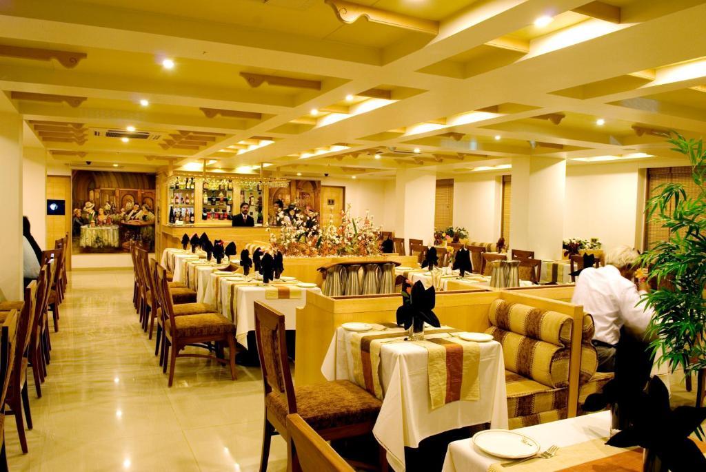 Hotel Deccan Royaale, Shivajinagar Pune Exterior foto